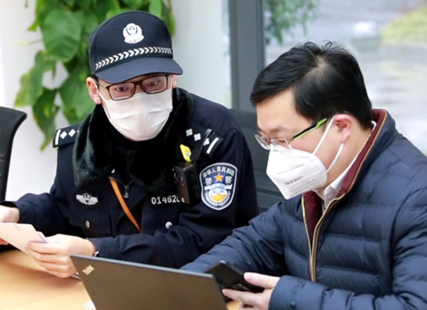 滬警方主動(dòng)對(duì)接我司，保障誠(chéng)格一次性防護(hù)服安全生產(chǎn)