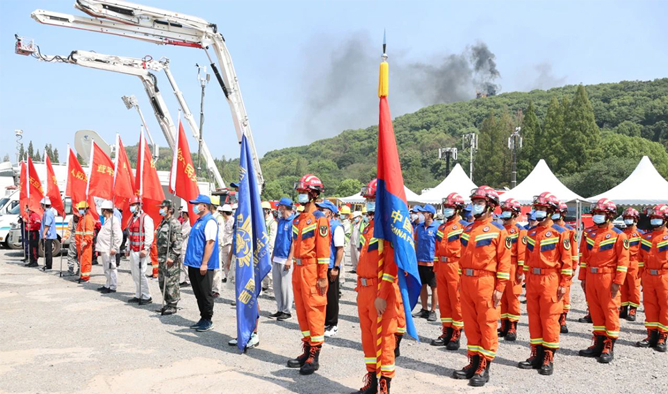 上海誠(chéng)格集團(tuán)隔熱斗篷助力佘山森林防火演練，為城市綠肺保駕護(hù)航
